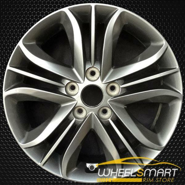 17" Hyundai Tucson OEM wheel 2014-2015 Charcoal alloy stock rim 529102S610