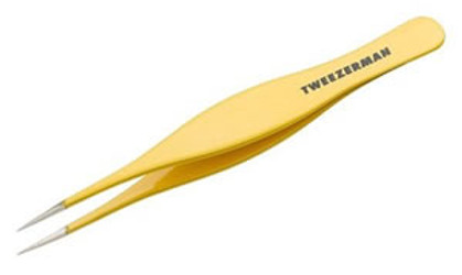 SAFELY REMOVE INGROWN HAIR WITH TWEEZERMAN INGROWN HAIR TWEEZE