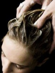 TIPS ON KEEPING A HEALTHY SCALP TO PREVENT HAIR THINNING