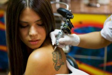 TATTOO AFTERCARE: IMPORTANT TATTOO MAINTENANCE TIPS