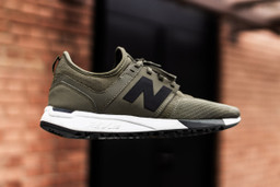Trail Runner Sneaker