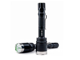 Solaire 900 Lumen Tactical Flashlight