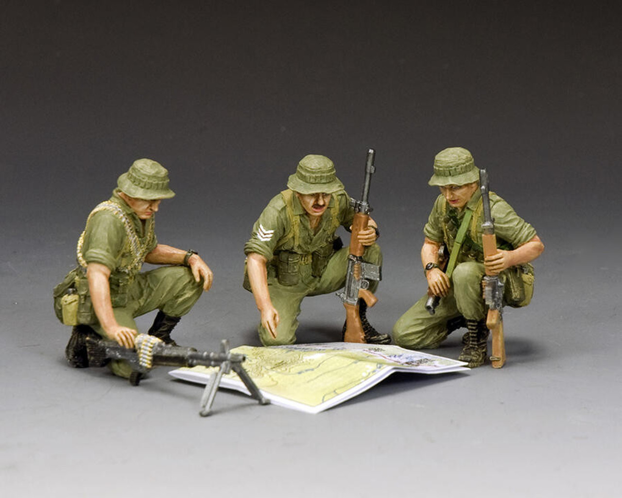 King & Country Toy Soldiers VN158 Patrol Briefing Set Trains And Toy