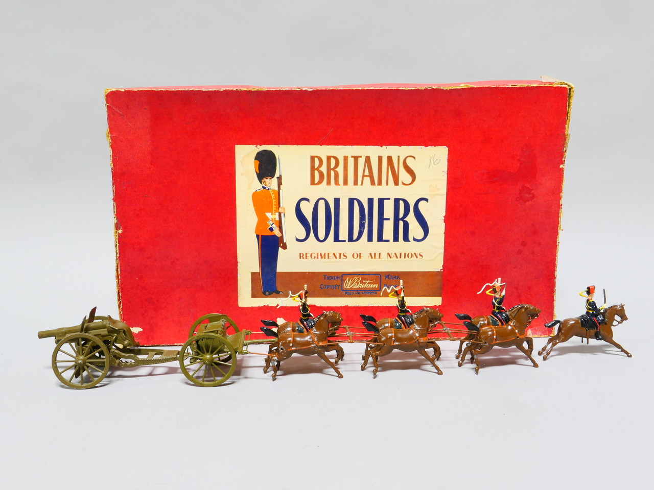 W. Britain Set 39 Royal Horse Artillery With Gun and Escort