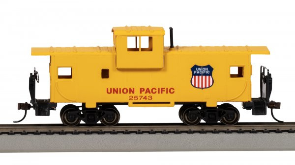 Bachmann HO 36' Wide-Vision Caboose Union Pacific 25743 - Trains