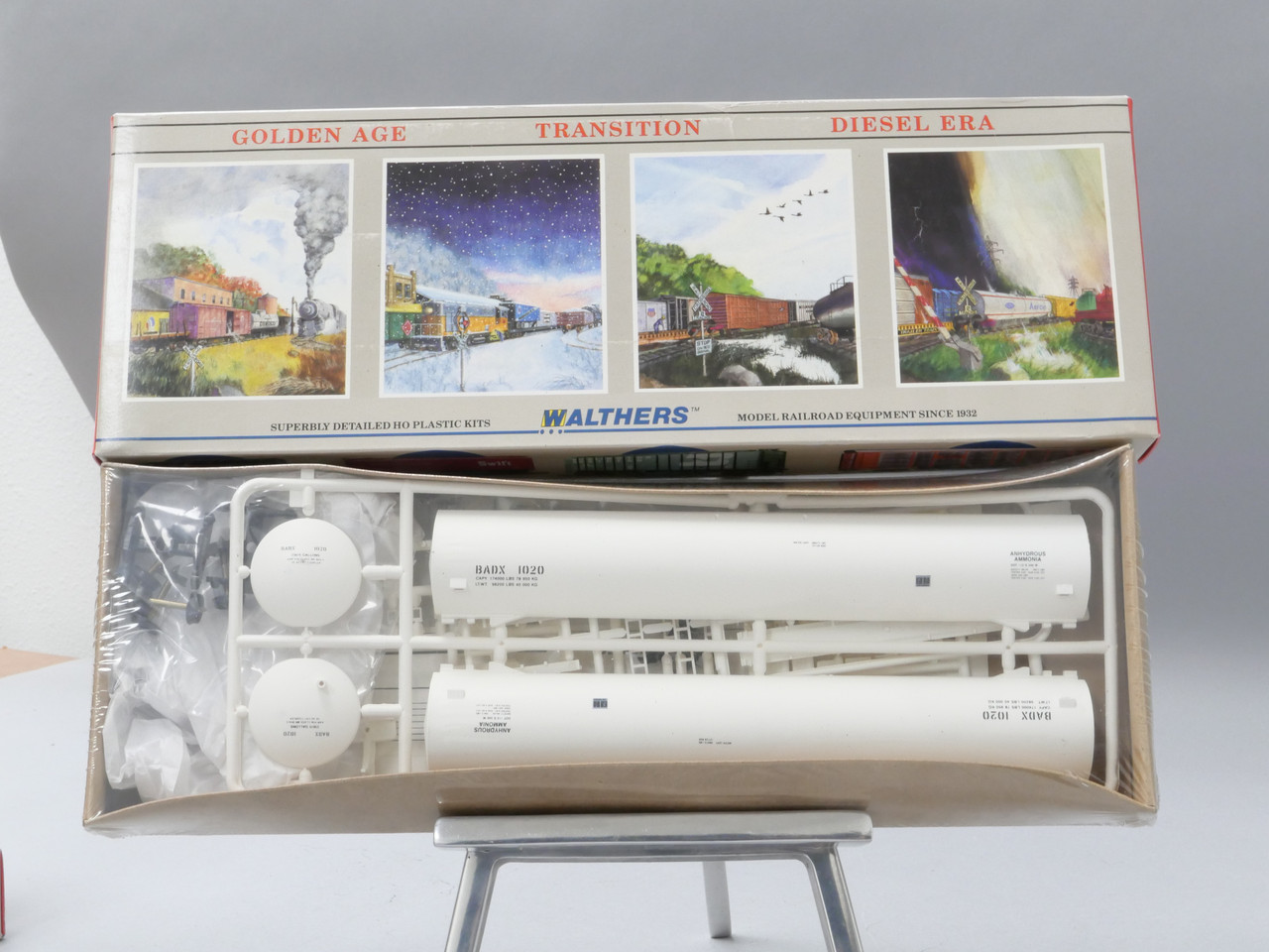 Walthers Kit 932-5261 65' AA Tank Car BADX #1020 - Trains And Toy