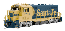 Rapido HO Locomotive #070111 ATSF CF7 w/Round Cab DC/Silent AT&SF Yellow Warbonnet #2538