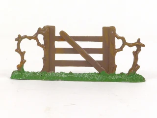 Hornung Art Miniature Metal Cast Gate with Grass base 64M Hand Painted