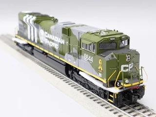 Atlas Trains 30138145 3RL SD70ACe Locomotive Canadian WWII Military Pride