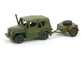 W Britain 2102 And 1726 Austin Champ Towing Vehicle With Regulation Limber