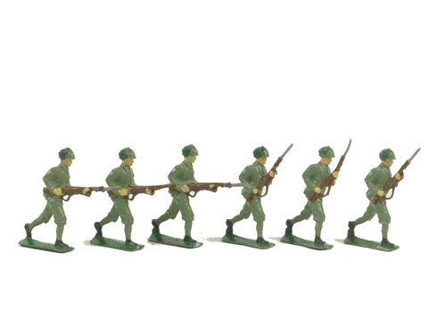 Milicast Historical Miniatures WWII Italian Infantry Advancing With Rifle
