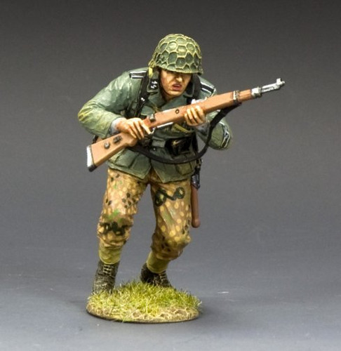 King & Country Soldiers WS364 Running For Cover With Rifle