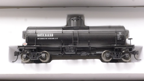 HO Scale Proto 2000 Series 8K Gallon Type 21 Riveted Tank Car GATX 51238