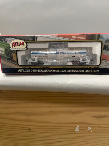 Atlas HO #1715-1 ACF Kaolin Tank Car Ontario Carbonate 71473