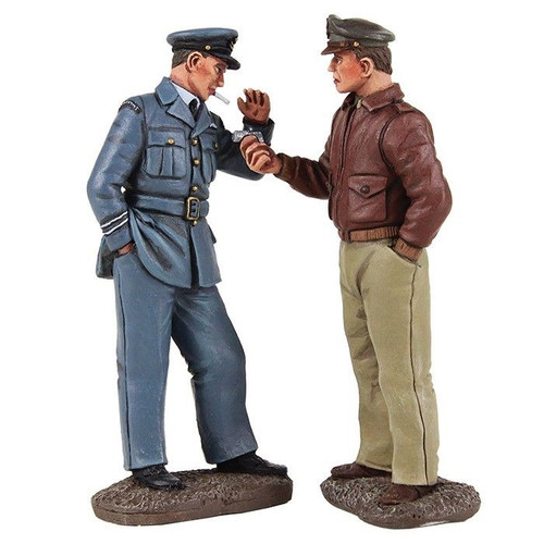 WBritain 25029 "Got A Light?" - USAAF Pilot Lighting Cigarette For RCAF Pilot - 2 Piece Set