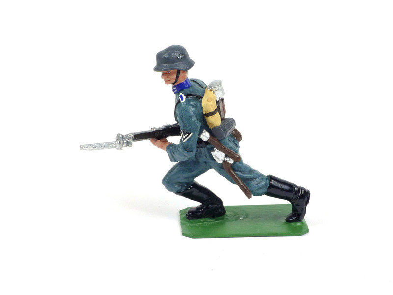 Alymer Military Miniatures A-225/E German Infantry Soldiers in Action Modern Series