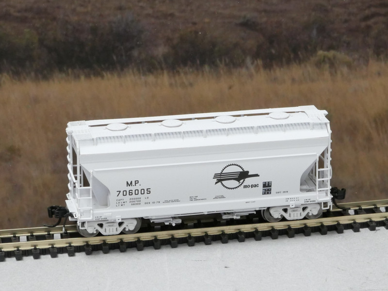 Athearn Genesis ATHGN24695 N Scale ACF F2970 Covered Hopper Missouri Pacific