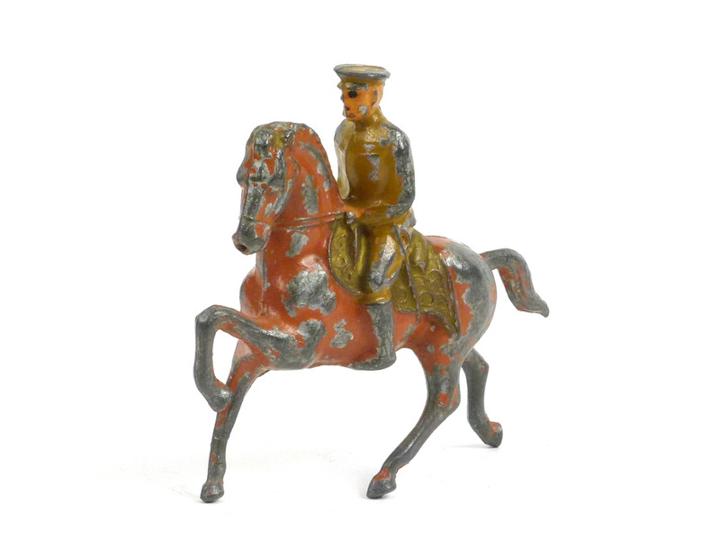 Grey Iron Toy Soldiers GI-003, Officer riding red horse