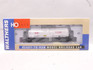 HO Walthers 932-7212 16k-Gallon Funnel-Flow Tank Car Dupont #80017