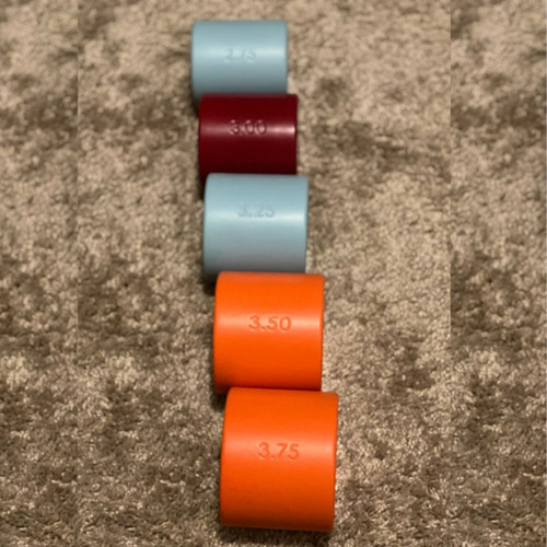 Sizing kit includes 3 inch long cushions in five diameters:  2.75, 3.00, 3.25, 3.50 and 3.75 inch; with samples of three different densities.  Blue is soft, orange is medium, and maroon is hard.