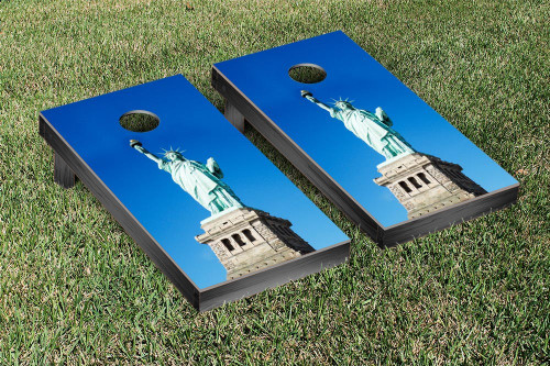 Statue Of Liberty Themed Cornhole Set with Bags