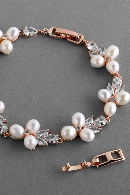 Advantage Bridal Elegance Pearl Bracelet