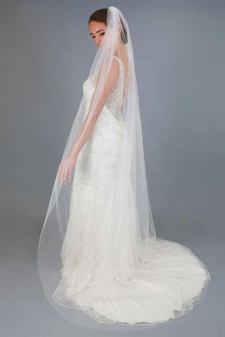 Advantage Bridal Understated styling veil