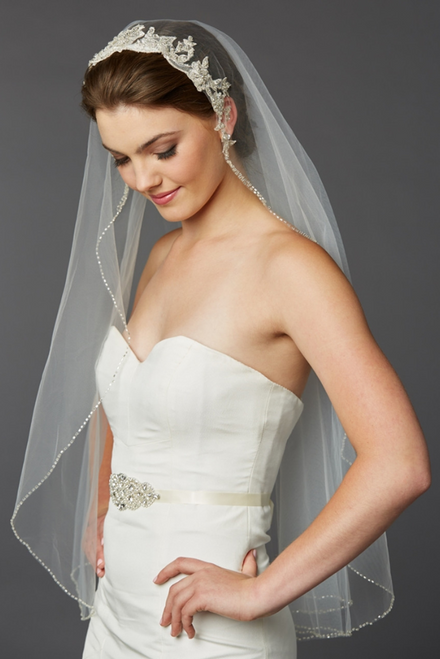 Fingertip Lace Edge Veil — J BRIDAL BOUTIQUE, Arizona's Best Bridal Shop  in Tucson, Arizona