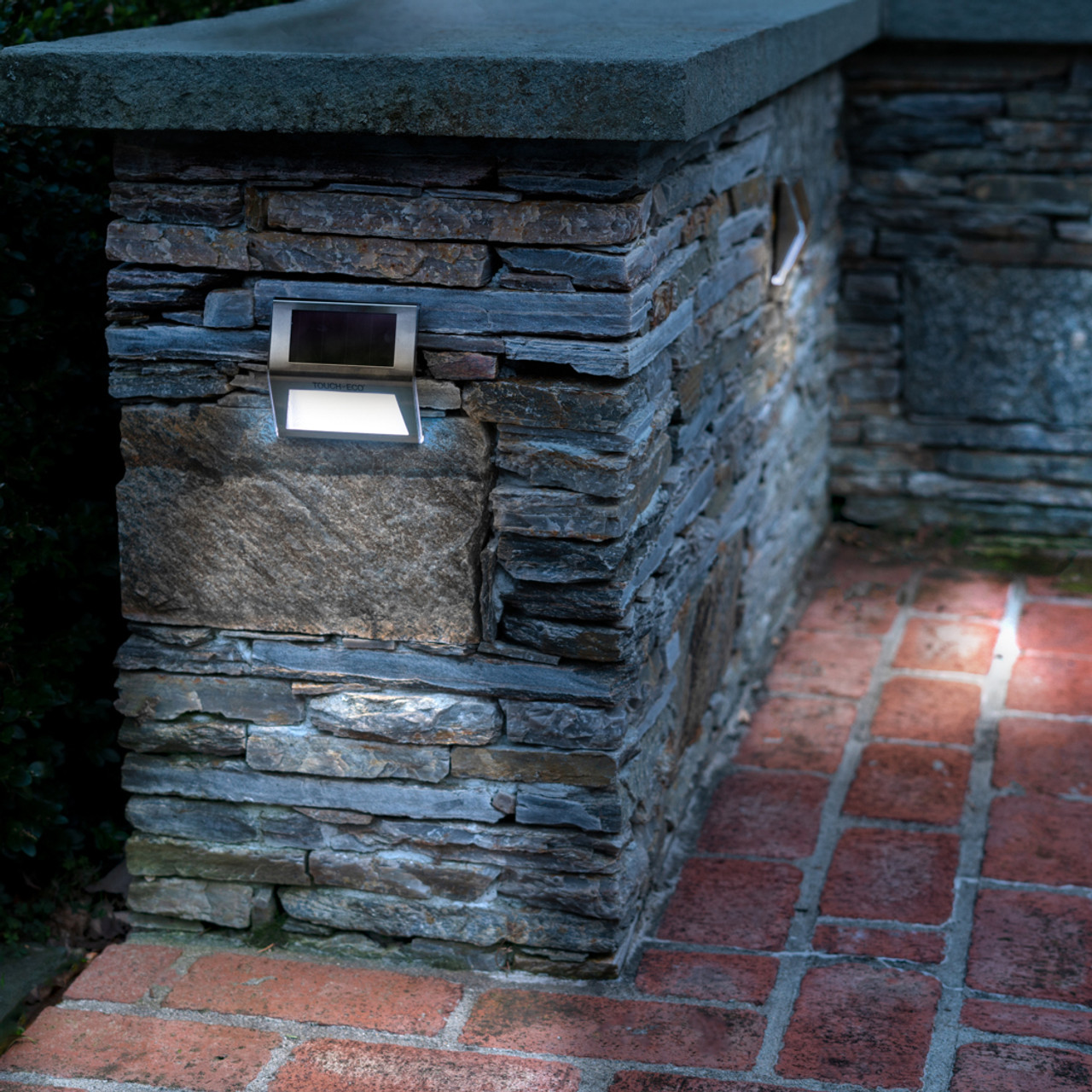 Touch of ECO® SUNSTEP™ Outdoor Solar Step Light (2- to 6-Pack) product image