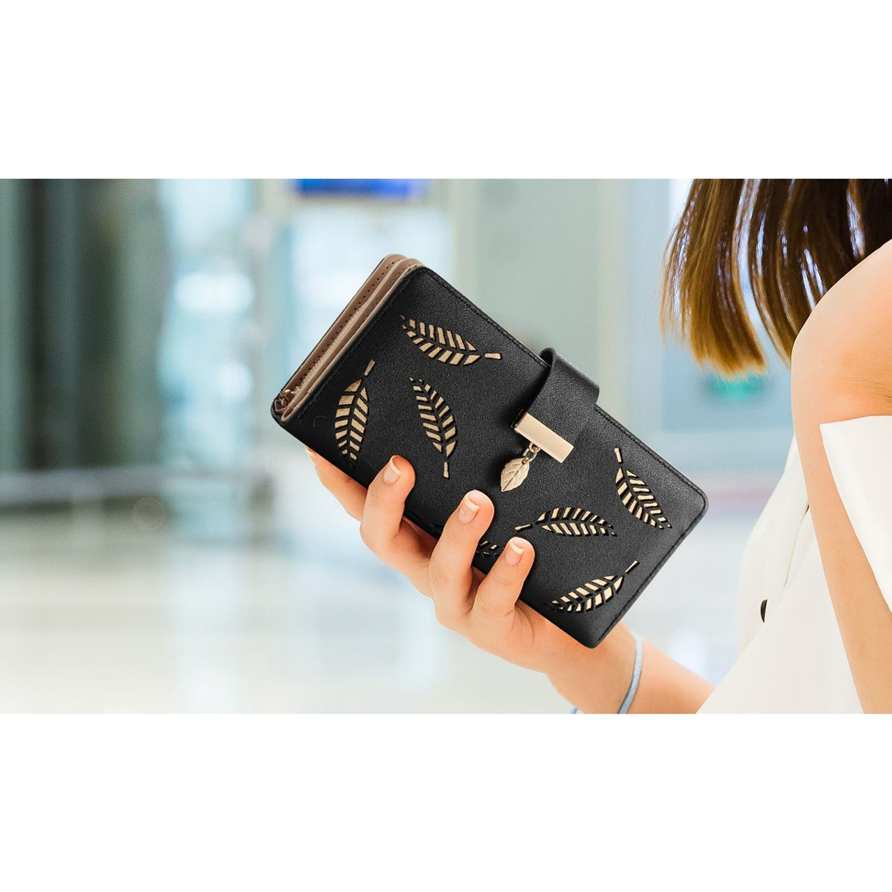 iMounTEK® Women's Clutch Wallet product image