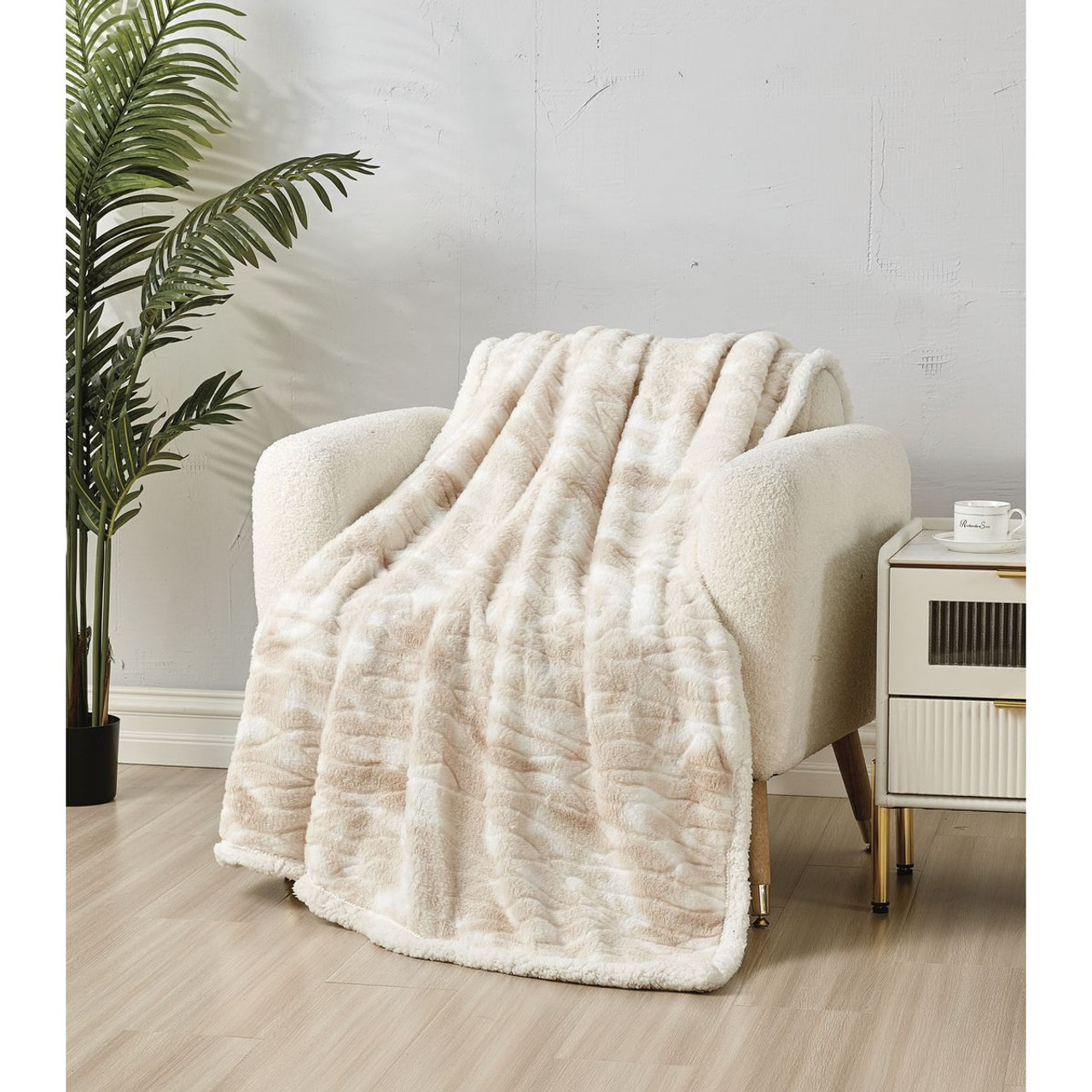 50 x 60-Inch Alaska Sherpa Throw Blankets product image