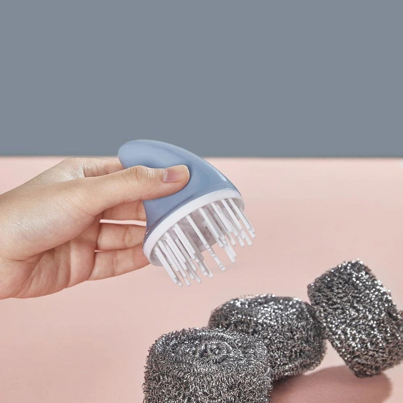 Cute Shark-Fin Pan Scrubber (with 4 Scrub Refills) product image