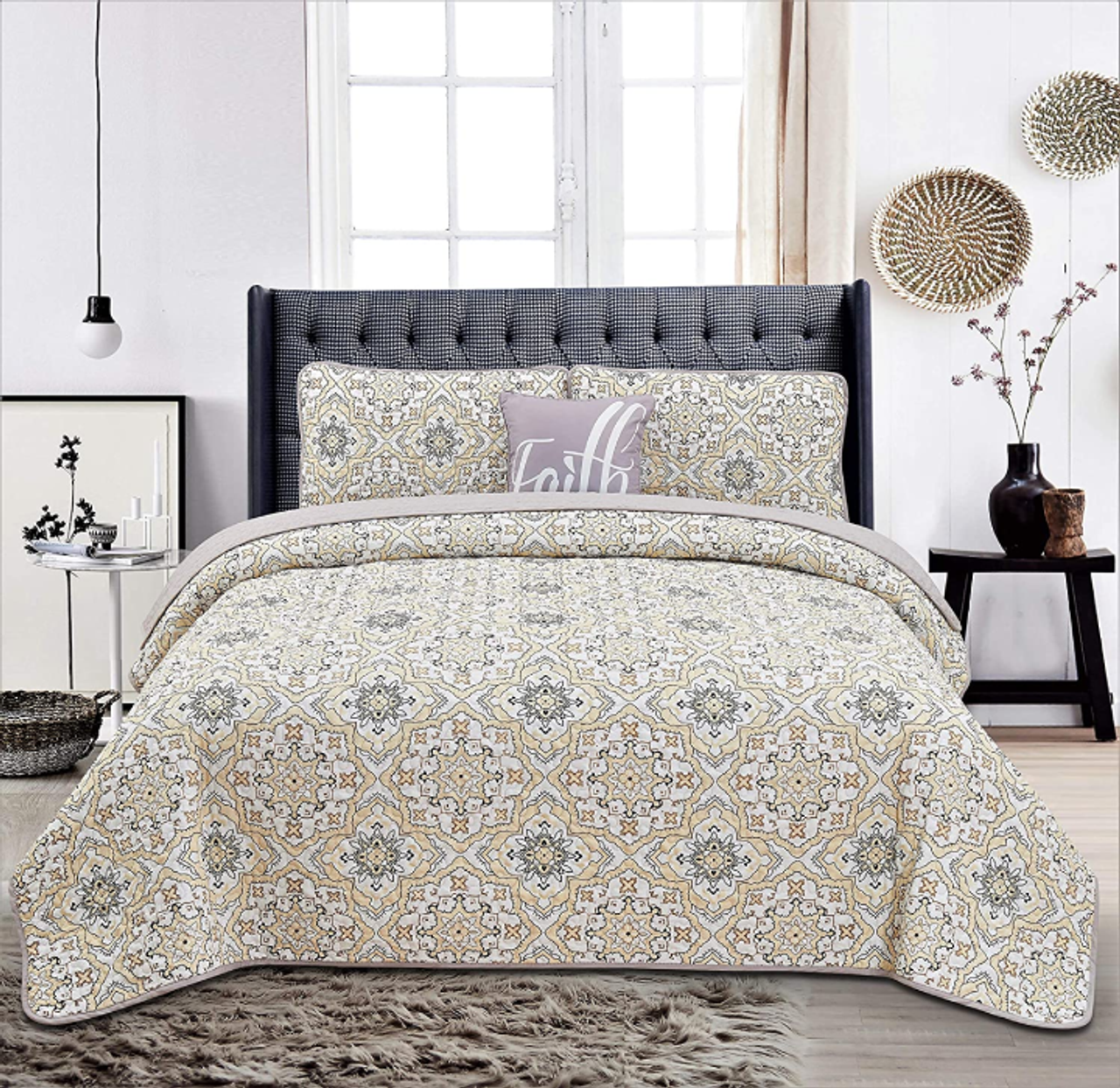 4-Piece Wrinkle-Resistant Reversible Quilt Set product image