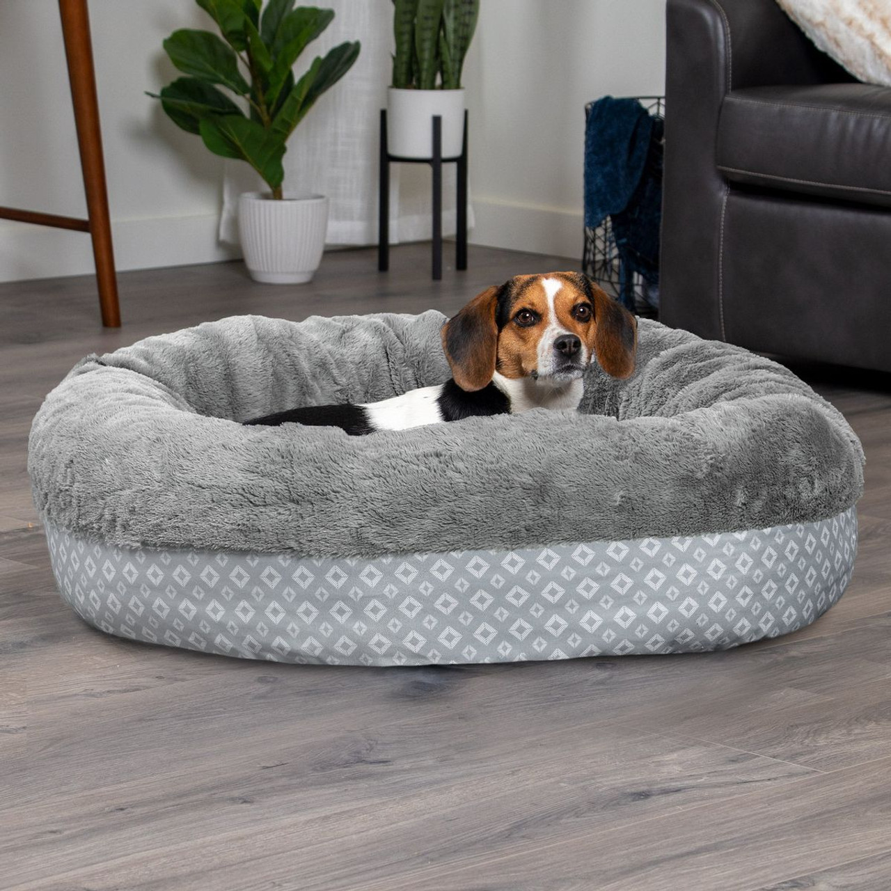 Plush & Diamond Print Calming Donut Pet Bed product image