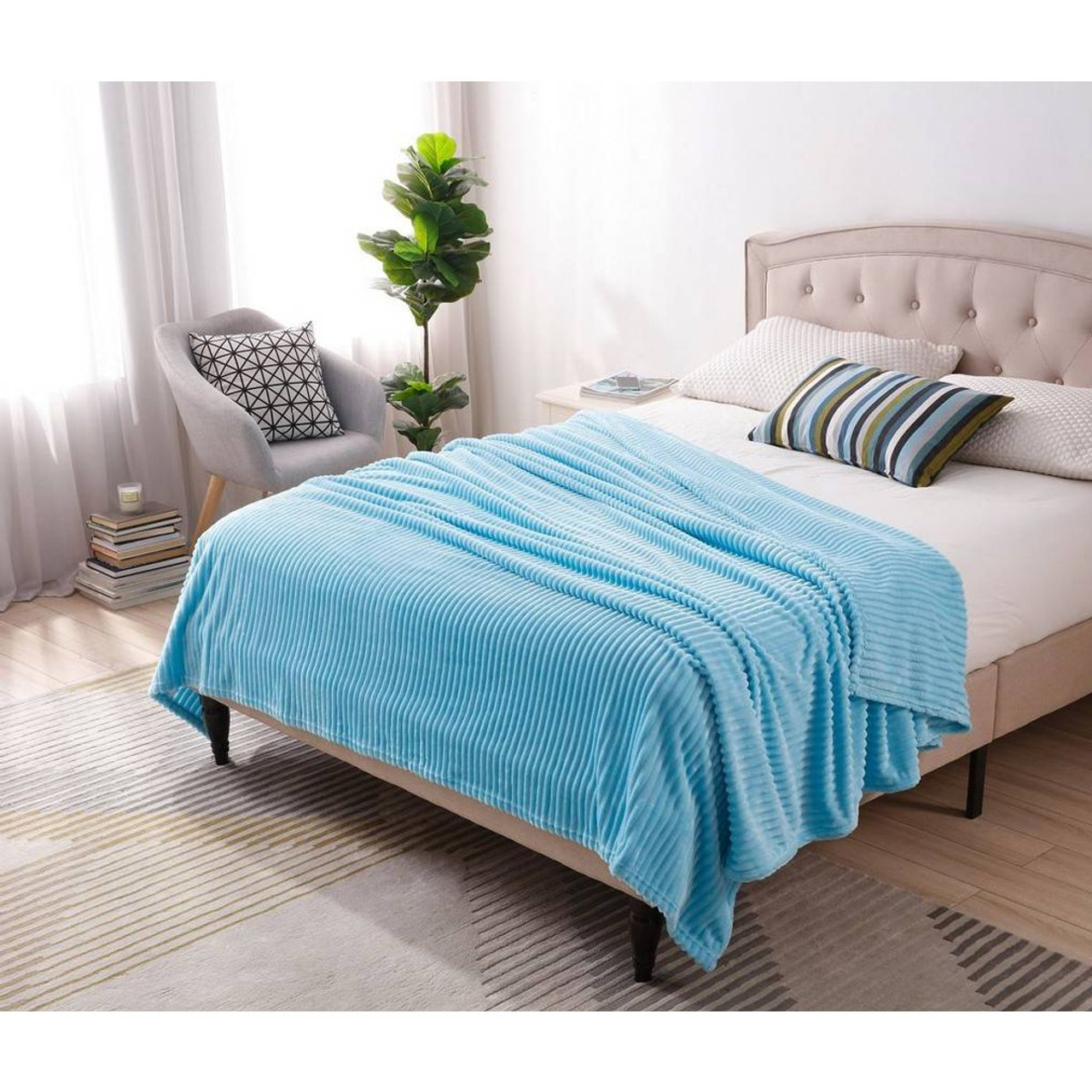 L'Baiet® Ribbed Throw Blanket (Queen or King) product image