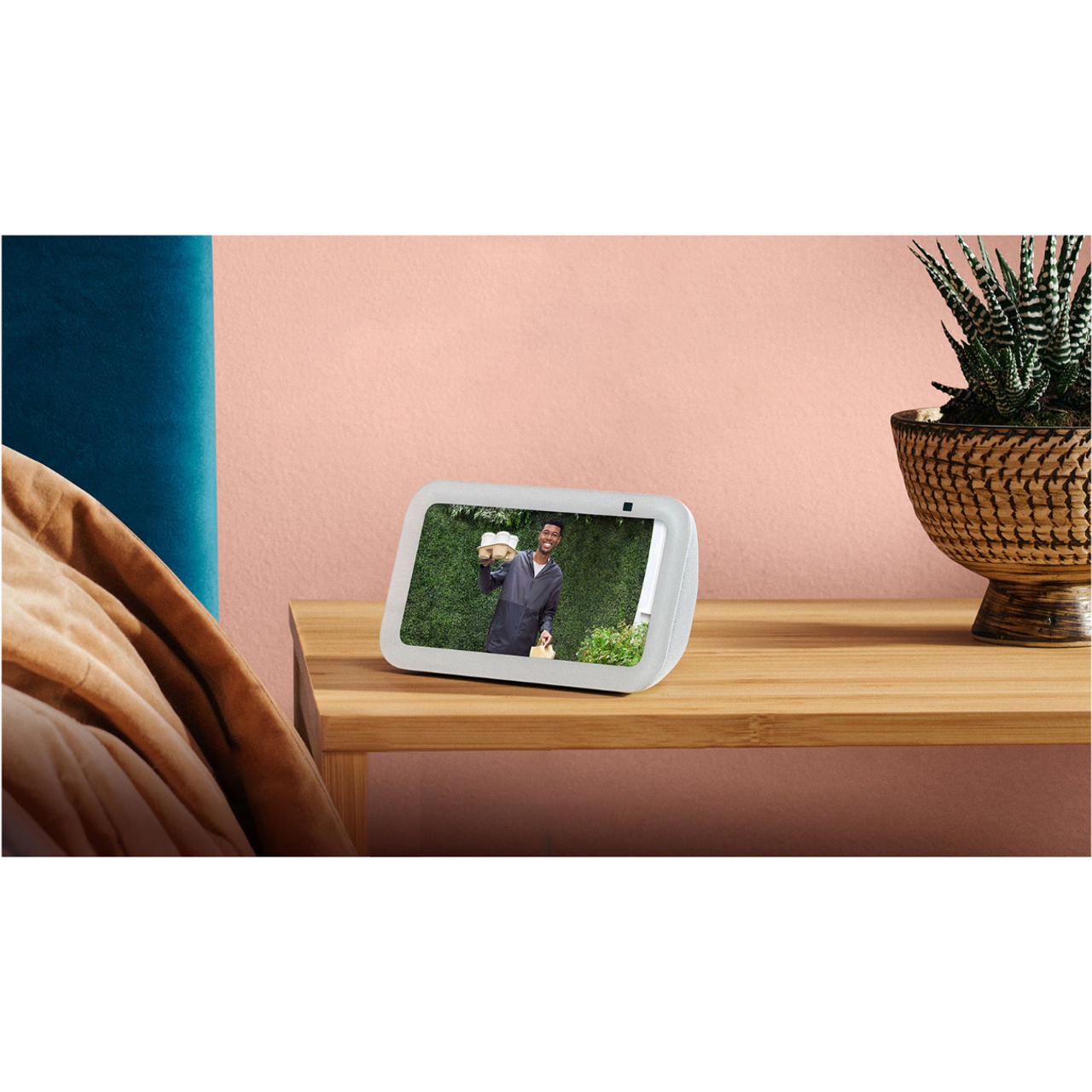 Echo Show 5 (3rd Gen) - Charcoal product image Echo Show 5 (3rd Gen) - Charcoal product image