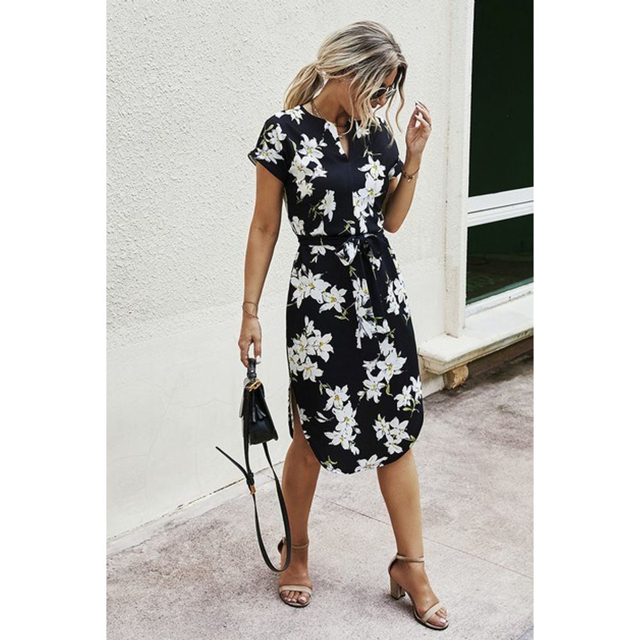 Women's Notched Neck Short Sleeve Waist Tie Dress product image