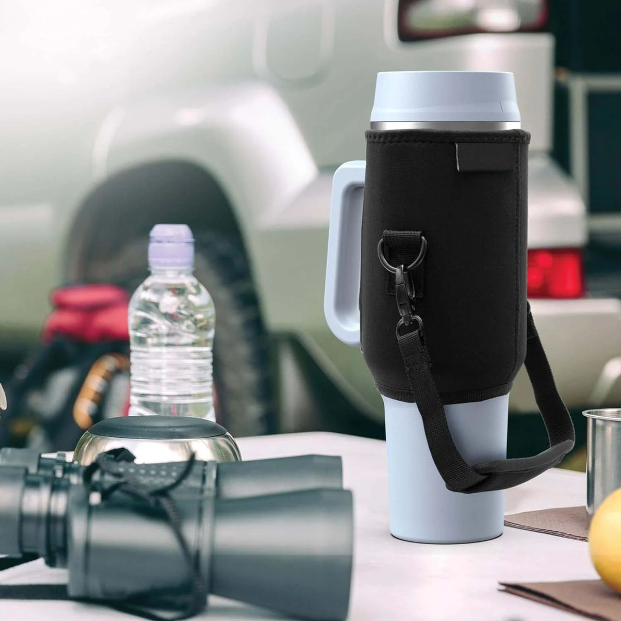 Insulated Tumbler with Handle and Carrying Bag product image