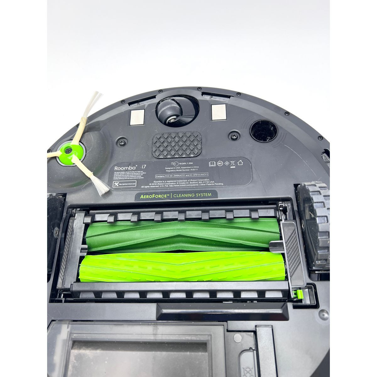 iRobot Roomba i7 (7150) Robot Vacuum product image