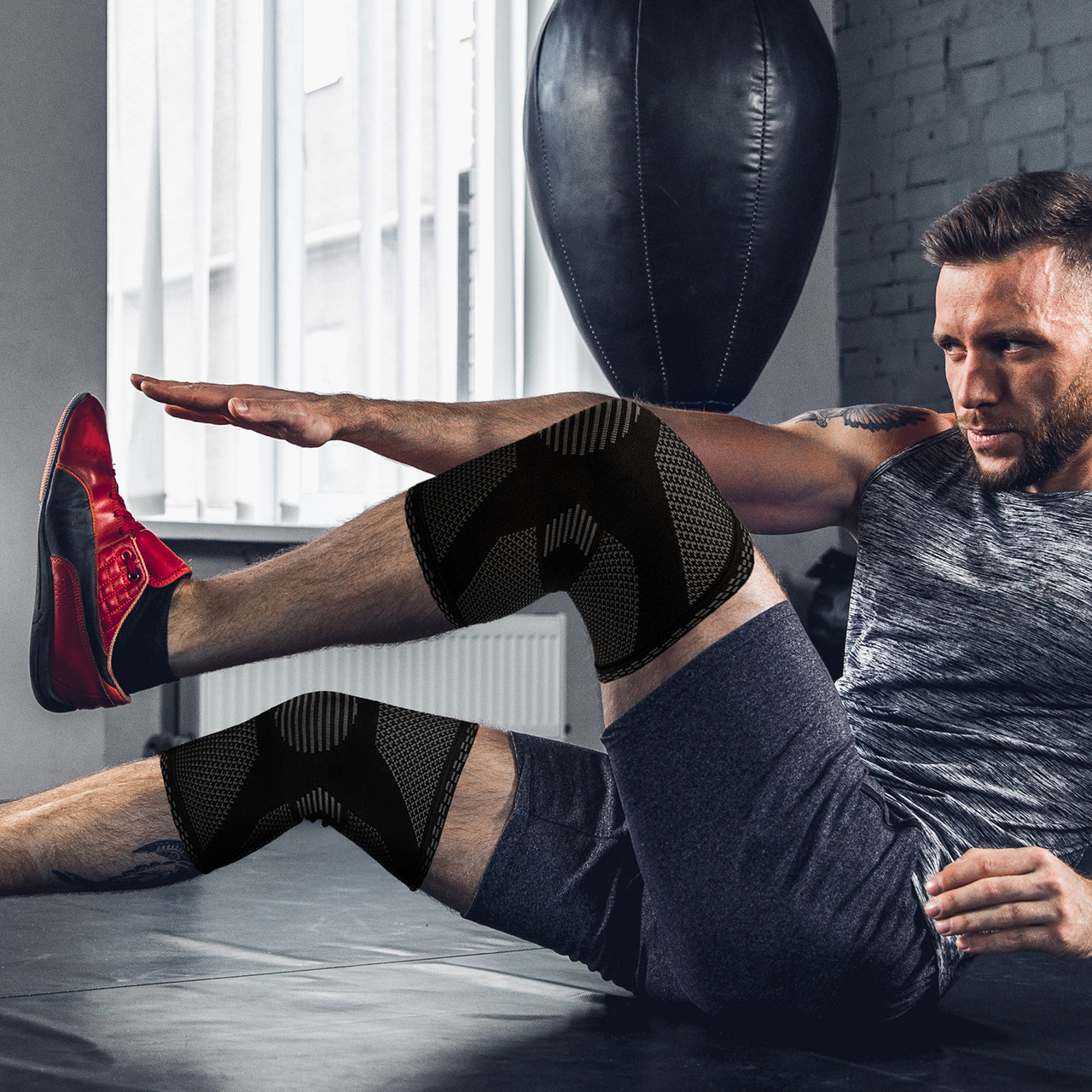 3D Mesh Compression Knee Sleeve Support with Silicone Grip product image