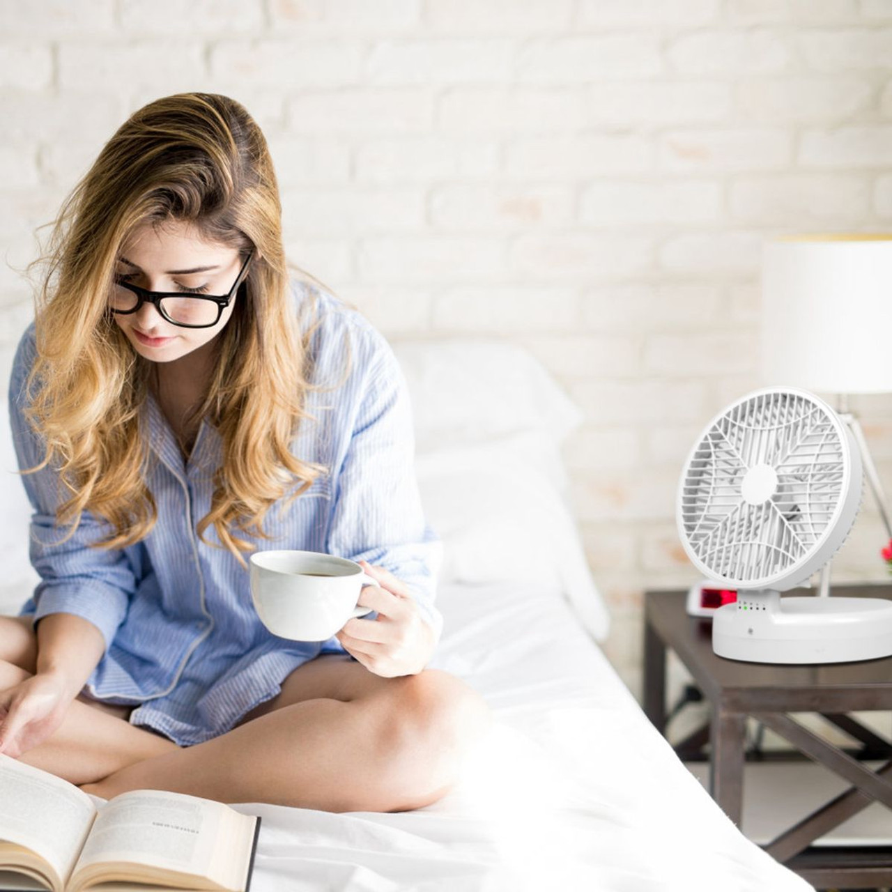 iMounTEK® 90-Degree Foldable Desk Fan product image
