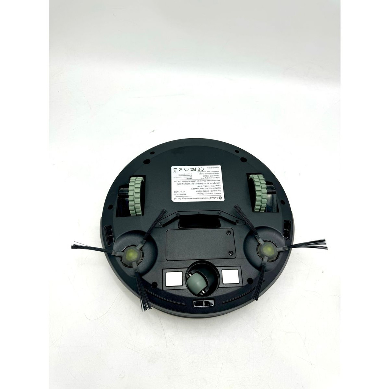 M310 Robot Vacuum Cleaner  product image