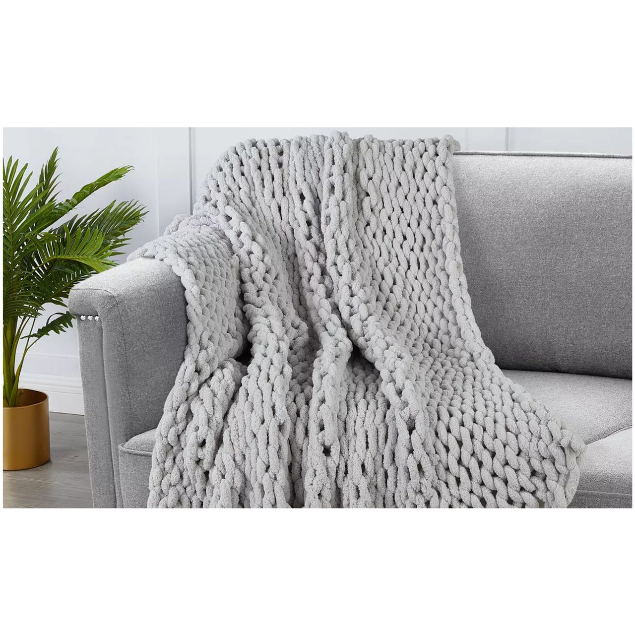 Chunky Chenille Plush Throw by Kathy Ireland, 50" x 60" product image