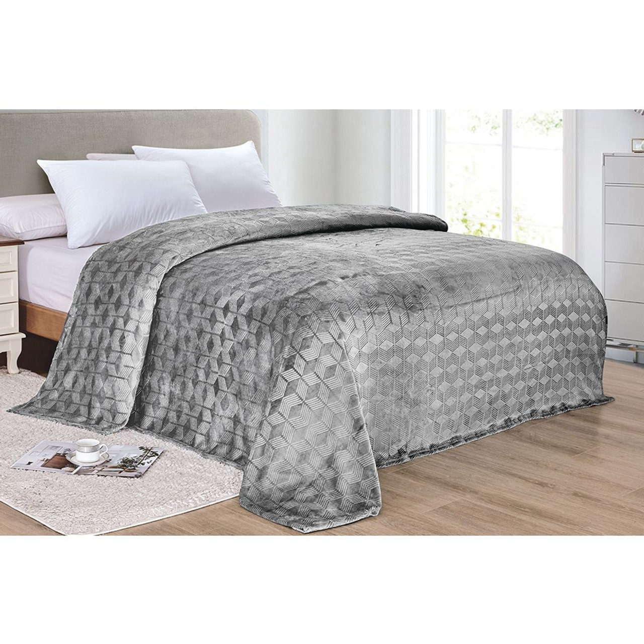 Sheridan Amrani Embossed Microplush Blanket (2 Sizes) product image