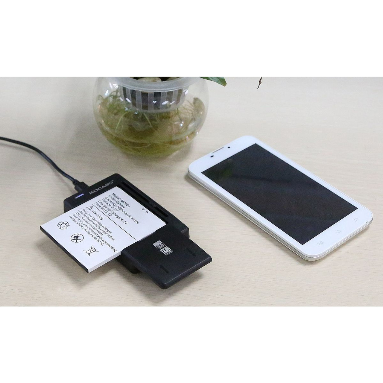 Kocaso® 3.7V Camera/Android Phone Battery Charger product image