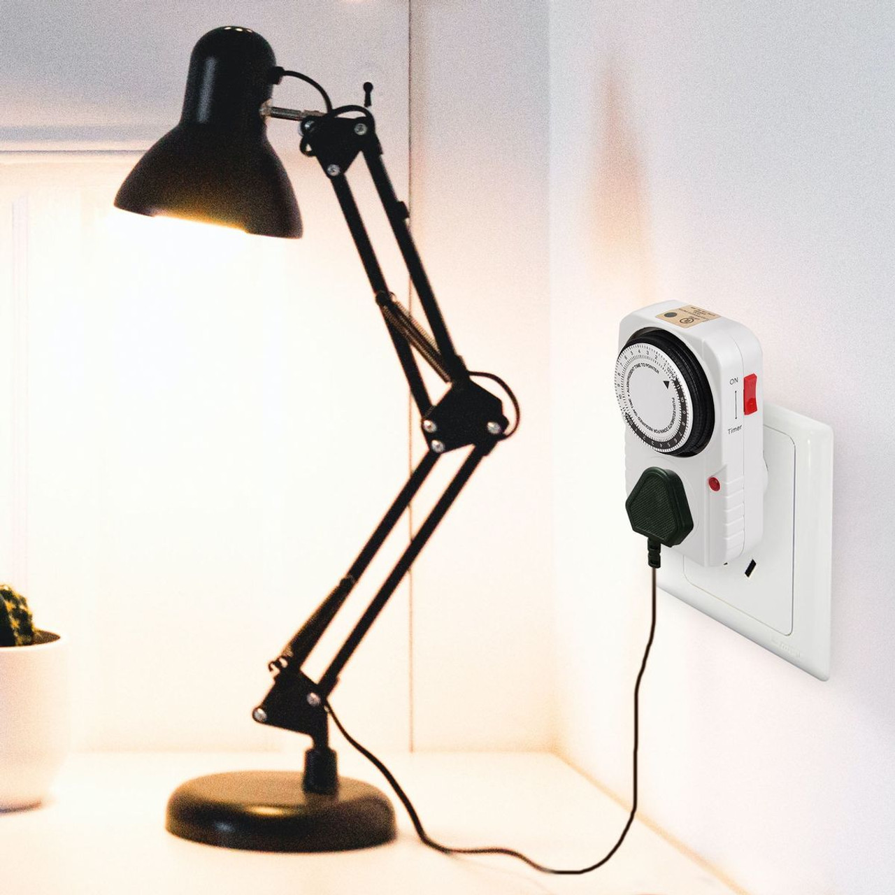 24-Hour Mechanical Timer Plug product image