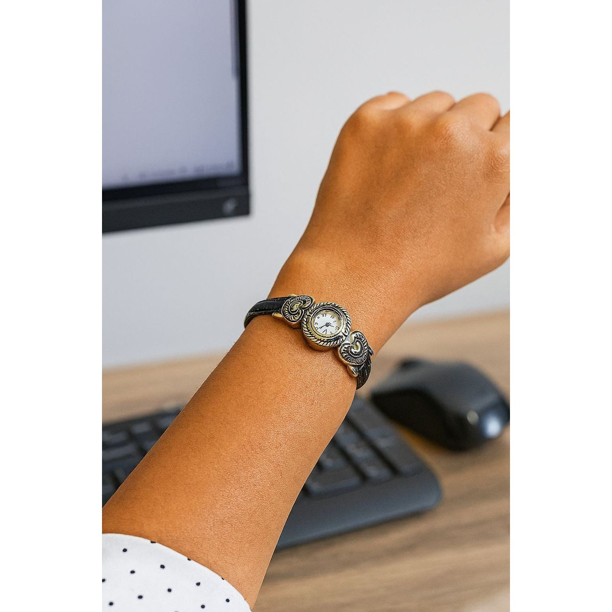 Vintage-Inspired Wristwatch product image