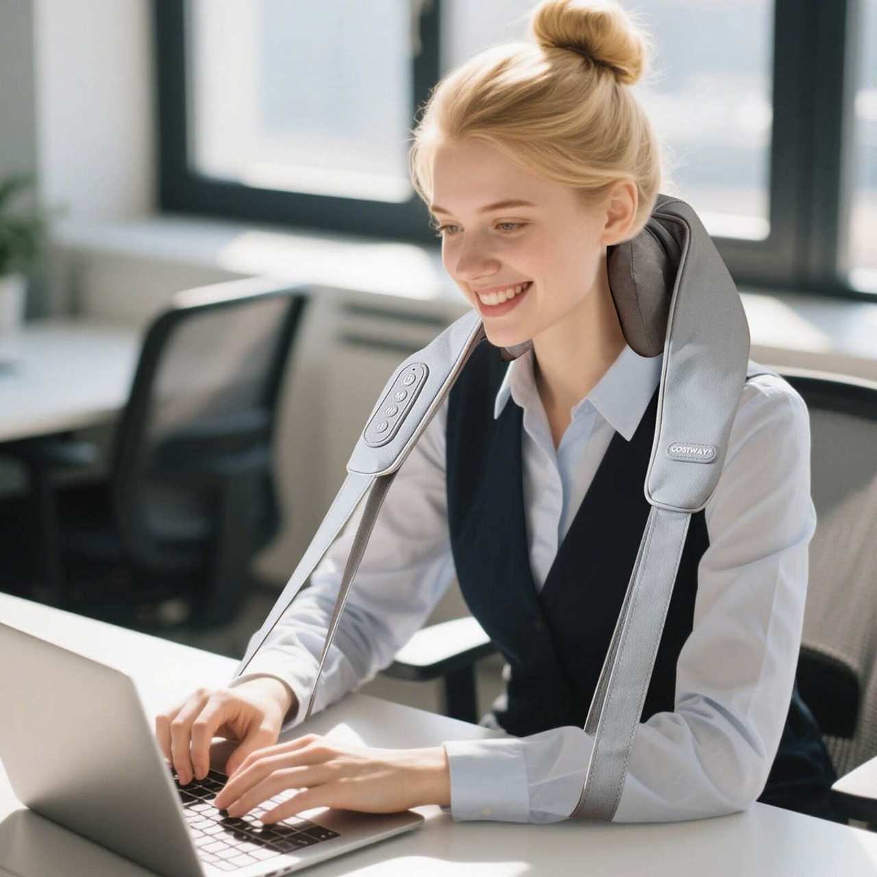 Neck and Shoulder Massager with 2 Heating Levels product image