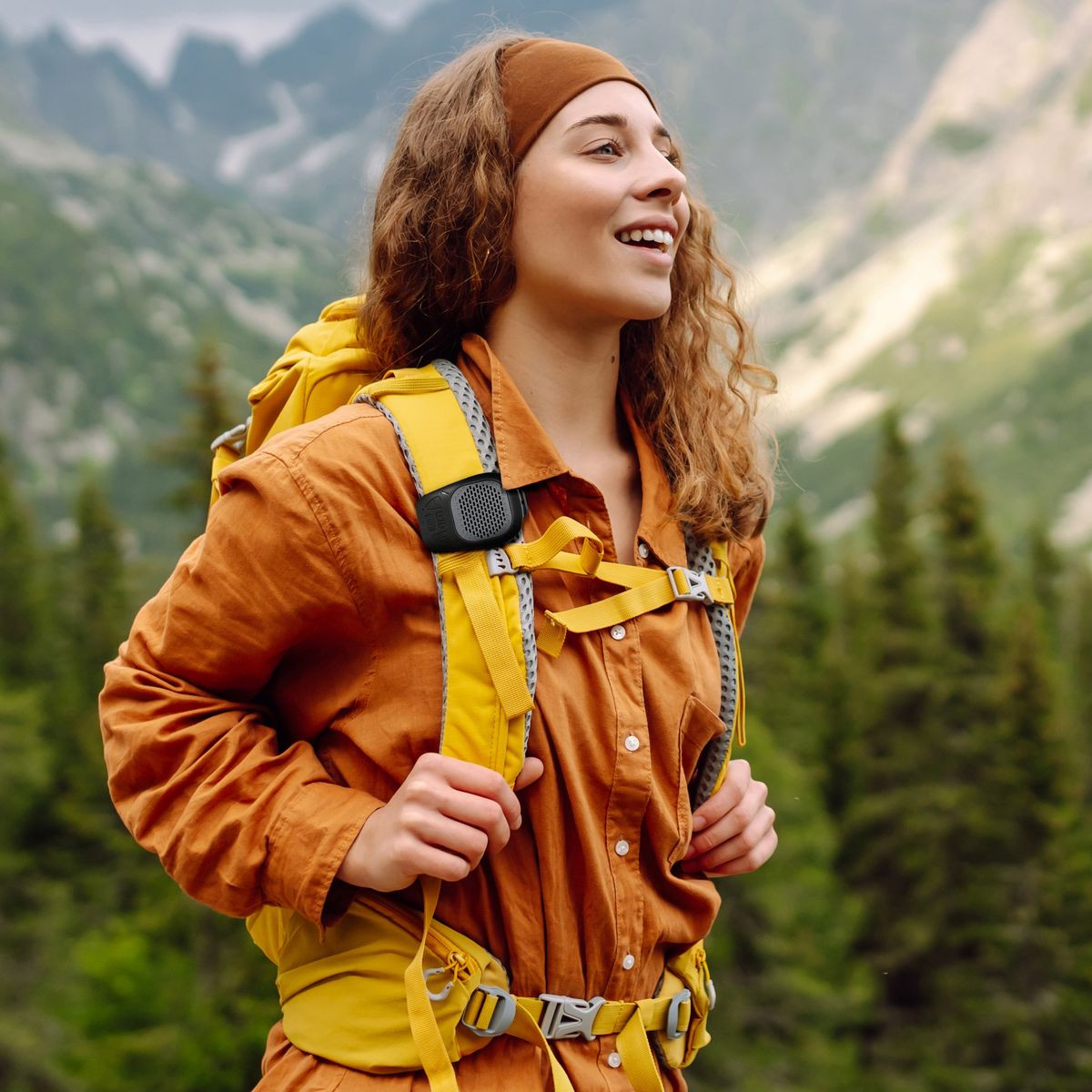 Universal Rugged Wireless Clip Speaker product image