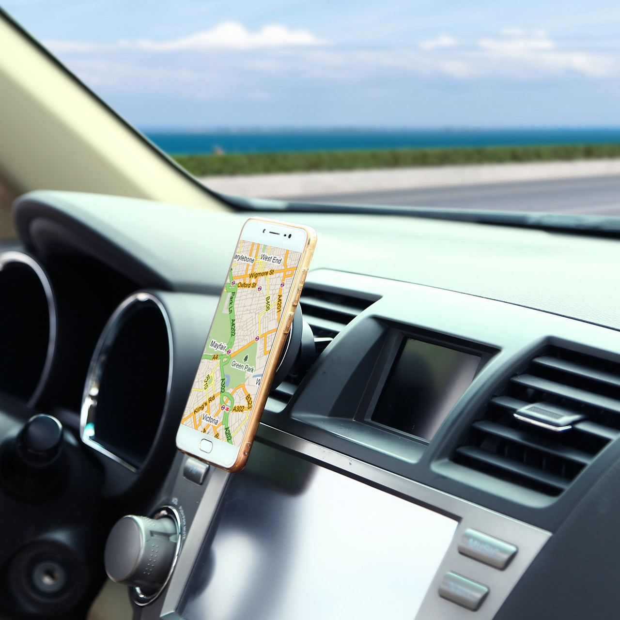 Qi Wireless Magnetic Car Charger  product image